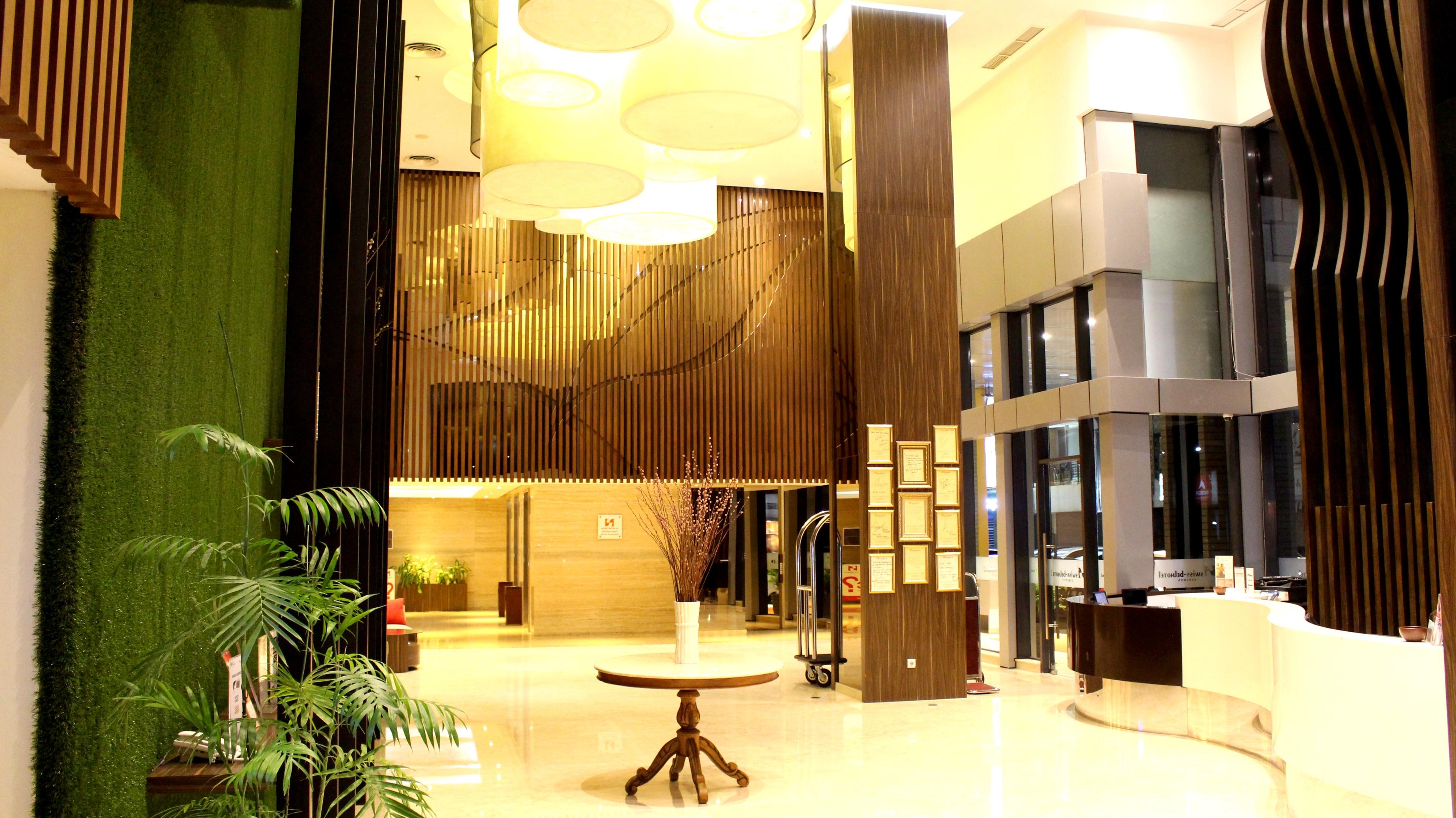 Swiss-Belhotel Чиребон Екстер'єр фото